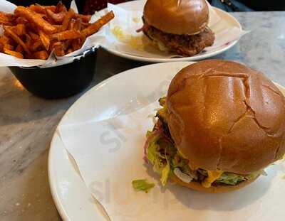 Byron Central St Giles