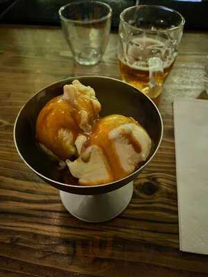 Caravan Exmouth Market