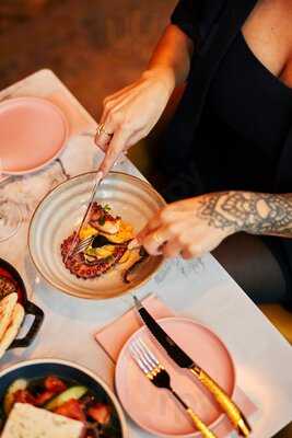 Ga Kingsx - Bar & Kitchen