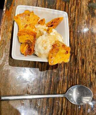 Park's Edge Bar And Kitchen