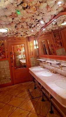 The Ivy Chelsea Garden