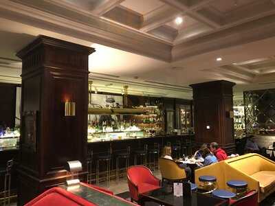 Dry Martini By Javier De Las Muelas