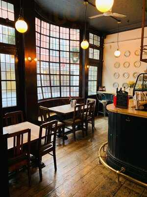 The Sutton Arms, Ec1