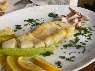 Uncle Tony's Taverna