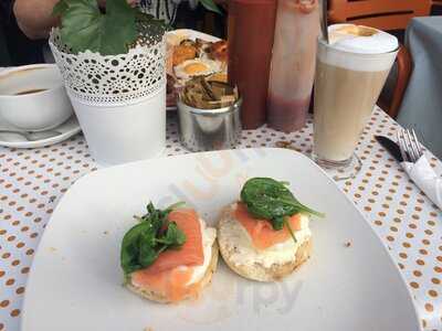 Baristas Fusion Cafe