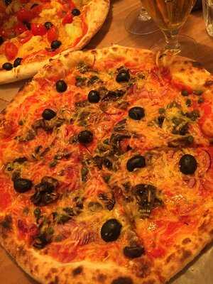 The Pizza Room - Mile End