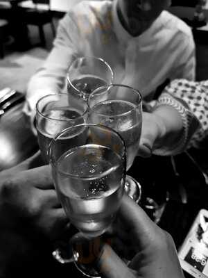 The Savannah Bar & Restaurant