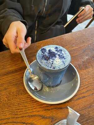 Bluebelles Of Portobello