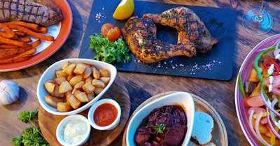 Pradera Tapas  Music Bar