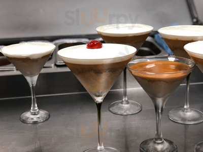 Pradera Tapas  Music Bar