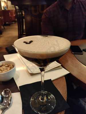 Sherlock's Bar And Grill