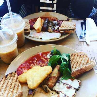 Kiva Coffee House & Brasserie