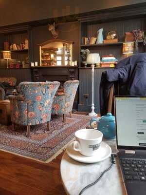 The Lord Northbrook, Lee