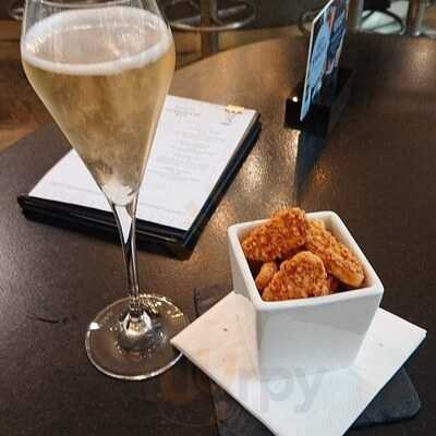 Searcys Champagne Bar Stratford