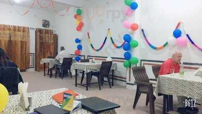 Mona Lisa Cafe & Restaurant