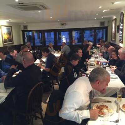 Mona Lisa Cafe & Restaurant