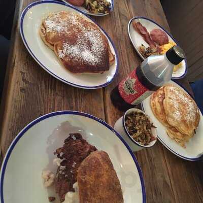 Stagolee's Hot Chicken & Liquor Joint