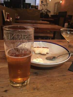 Stagolee's Hot Chicken & Liquor Joint