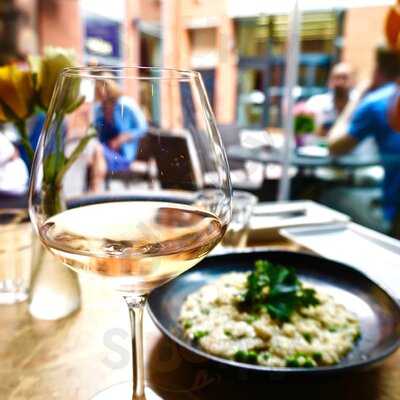 Dalla Terra Wine Bar & Restaurant