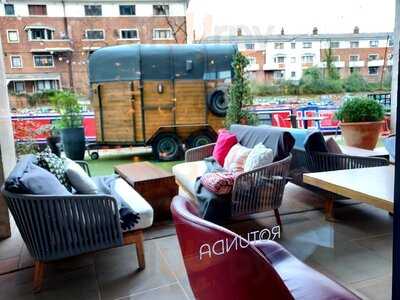 Rotunda Bar And Restaurant