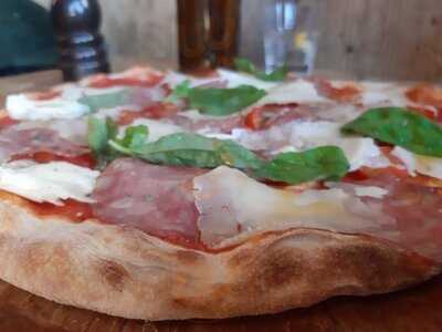 Natura Cafe&pizzeria