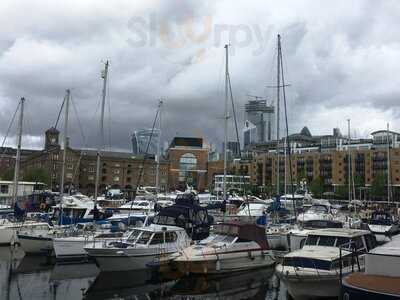 Docklands - St Katharine's Dock