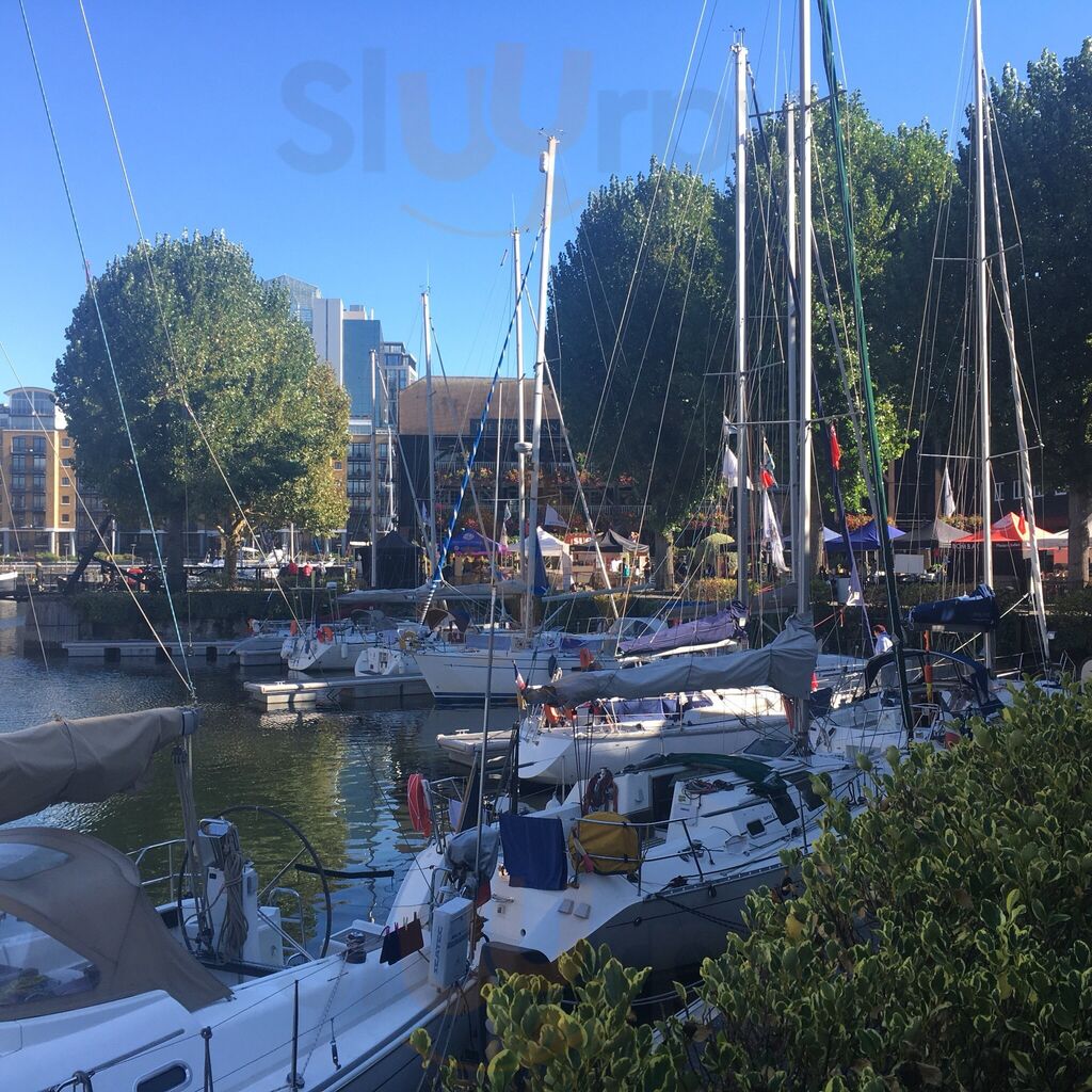 Docklands - St Katharine's Dock