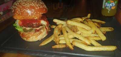 Band Of Burgers - Brick Lane