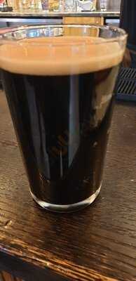 Long Arm Sports Pub & Brewery