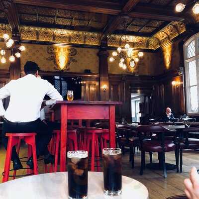 Lady Abercorn's Pub & Kitchen