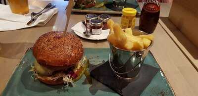 Lady Abercorn's Pub & Kitchen