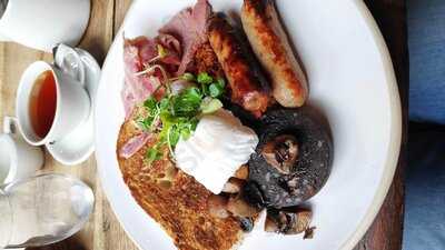 Nutbourne Bar And Restaurant, Battersea