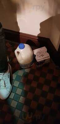 Heron Bar & Restaurant