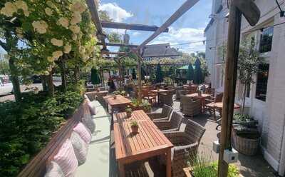 The Plough, East Sheen