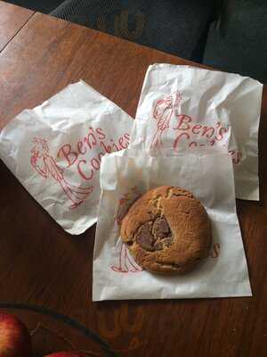 Ben's Cookies