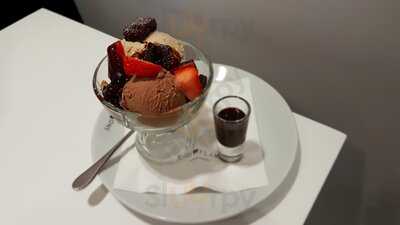 Snowflake Luxury Gelato