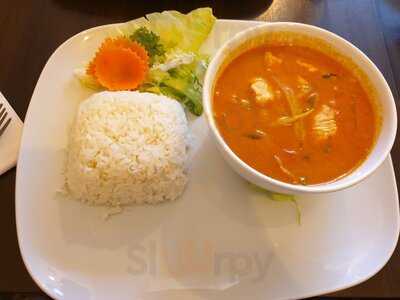 Royal Thai Restaurant