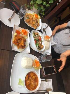 Royal Thai Restaurant