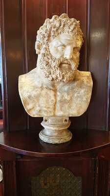 The Hercules Pillars