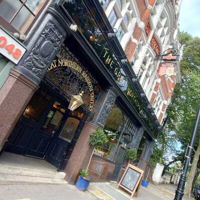 The Great Northern Railway Tavern, N8