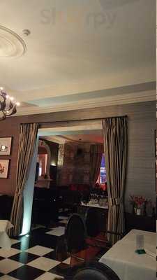 Checkmate Bar & Restaurant