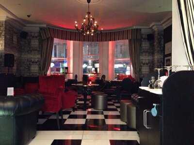 Checkmate Bar & Restaurant