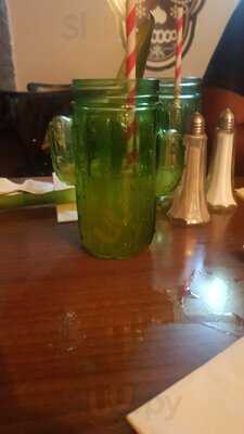 El Chicos Mexican Cantina