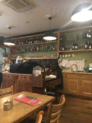 Amaretto Ristorante & Pizzeria