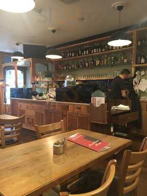 Amaretto Ristorante & Pizzeria