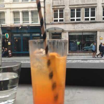 Randy's Wing Bar (tower Bridge)