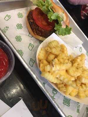 Shake Shack Tottenham Court Road