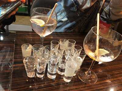 Limoncello Restaurant And Pizzeria