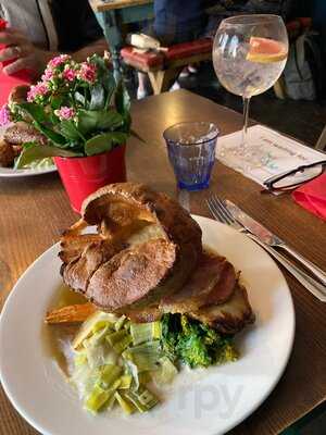 Bunch Of Grapes (london Bridge)