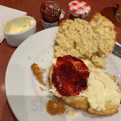 Patisserie Valerie Victoria